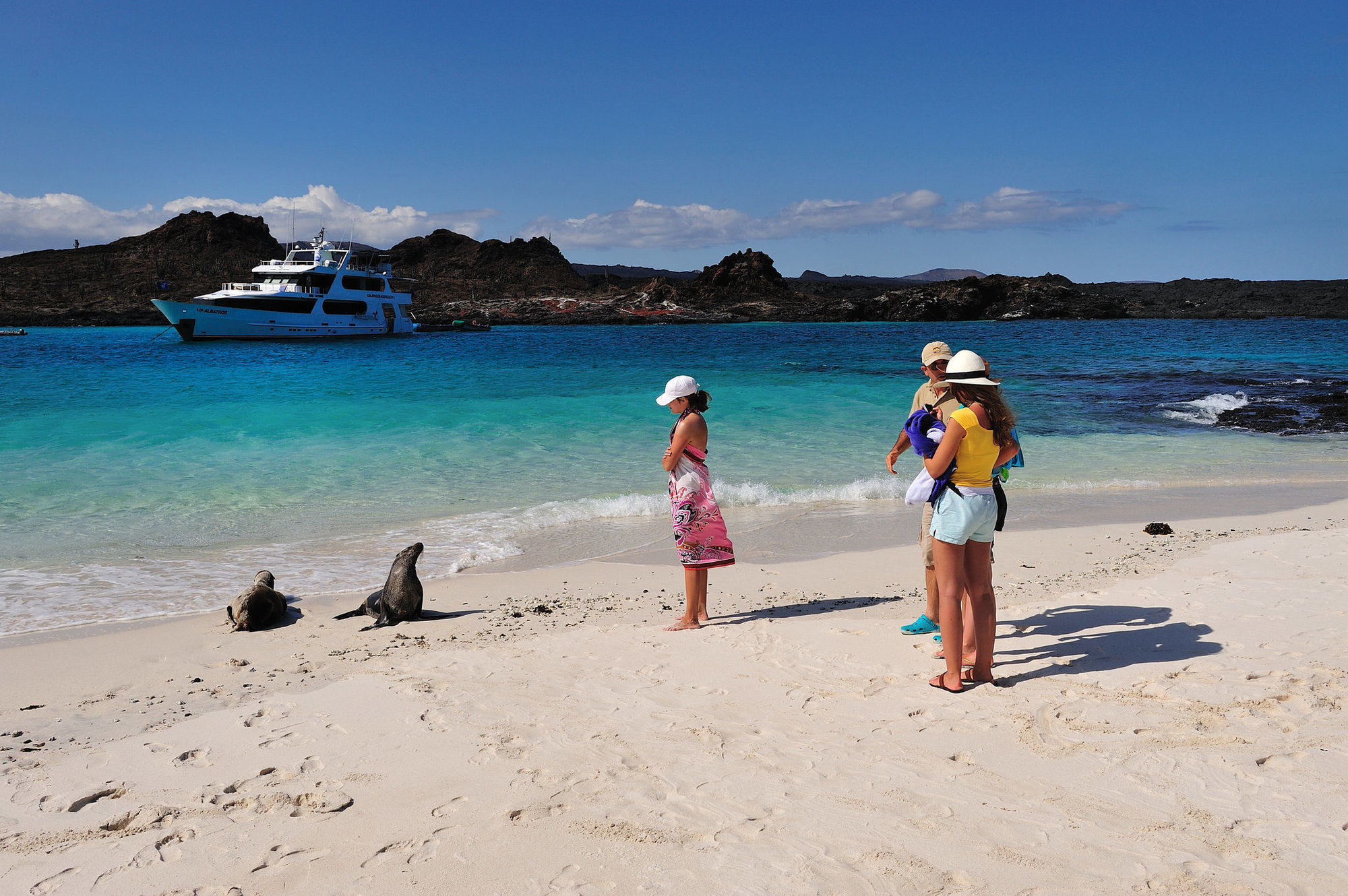 Pikaia Lodge Santa Cruz Island Zewnętrze zdjęcie
