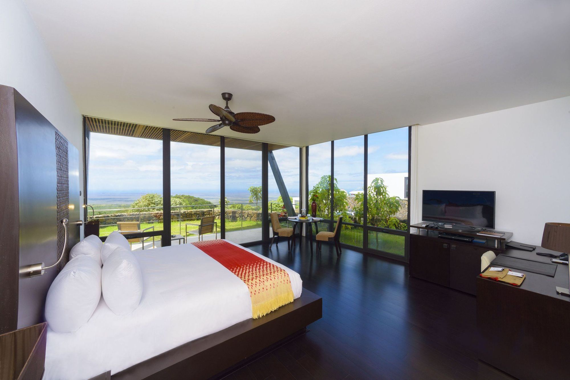 Pikaia Lodge Santa Cruz Island Zewnętrze zdjęcie